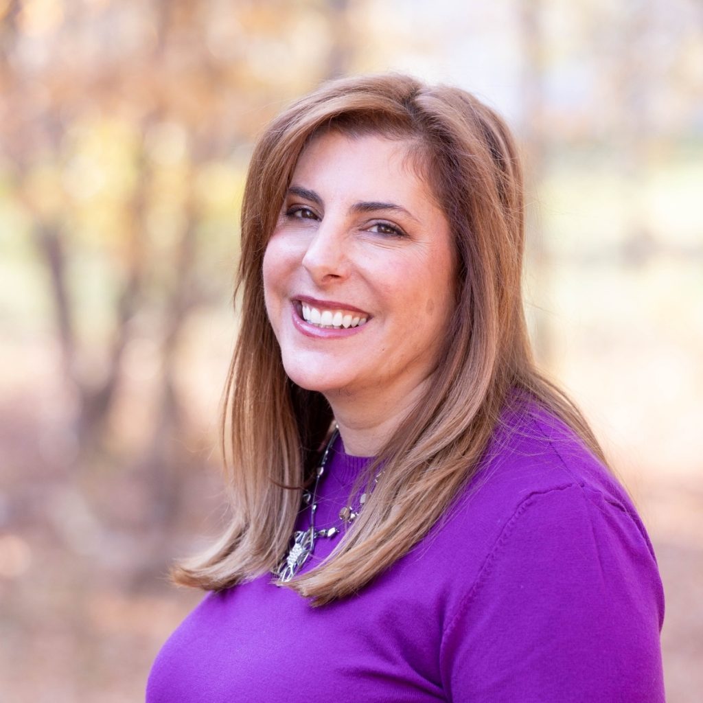 Vickey Easa, LISCW therapist in Norwood, MA